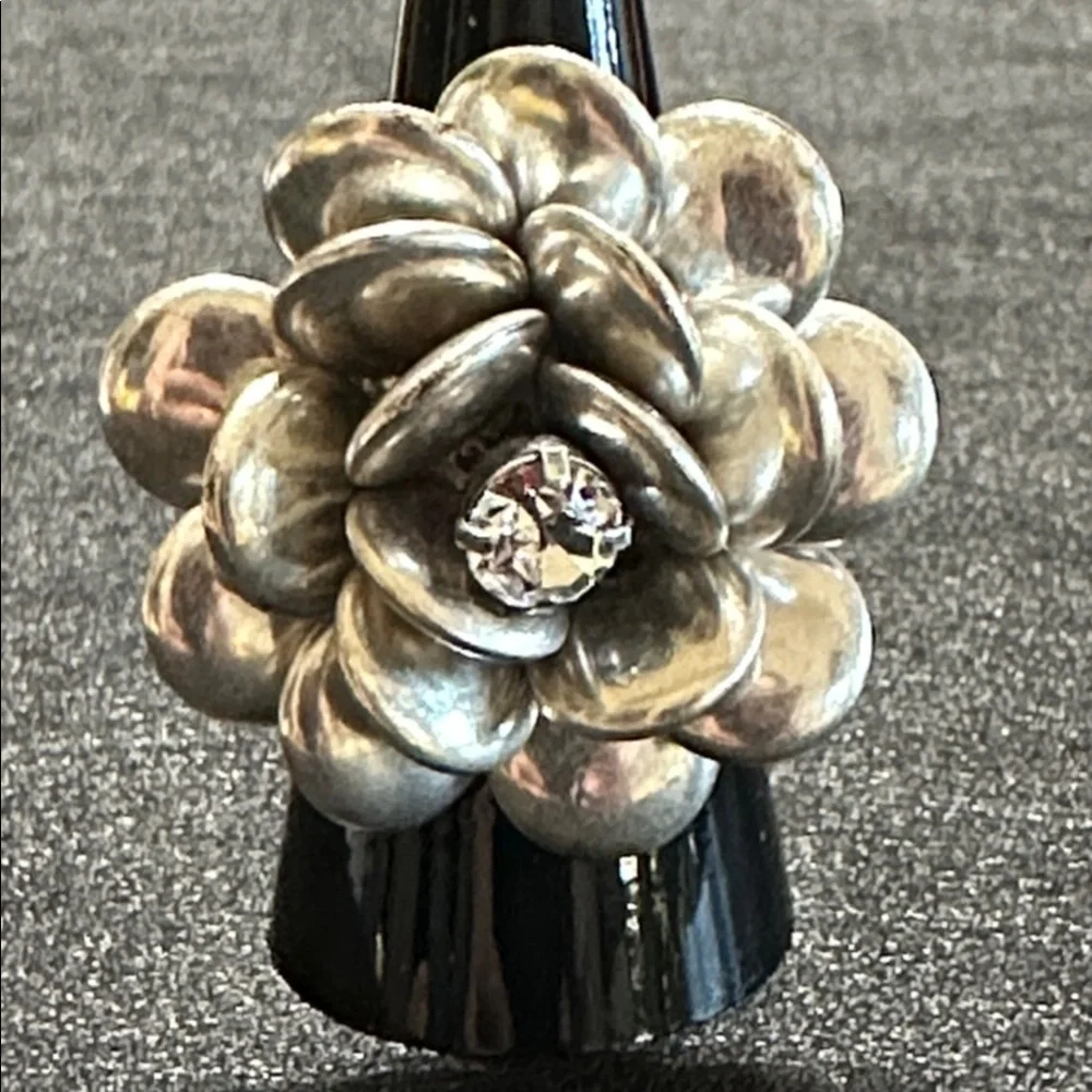 Joan Rivers Silver-Tone Multi-petal Flower Vintage Ring